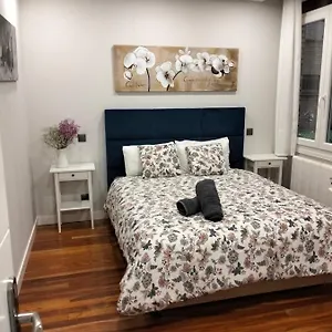 Guggenheim Riverview 5 Bedrooms Gasthof